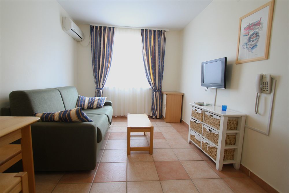 Aparthotel Castrum Novum Novigrad (Istria) Luaran gambar