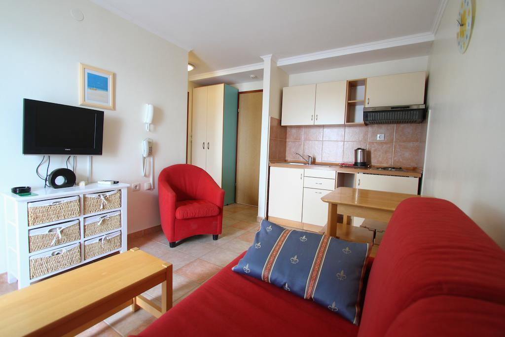 Aparthotel Castrum Novum Novigrad (Istria) Bilik gambar